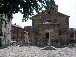 Plaza del Grano en León. Plaza de Santa María del Camino